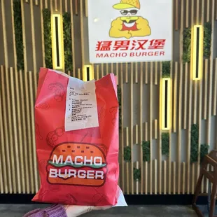 01. Macho Crispy Chicken Sandwich