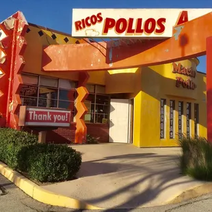 Incredible exterior. They also feature a drive-thru.