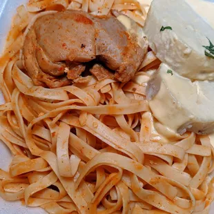 Tallarin Saltado de Pollo