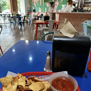 Chill space til lunchers show