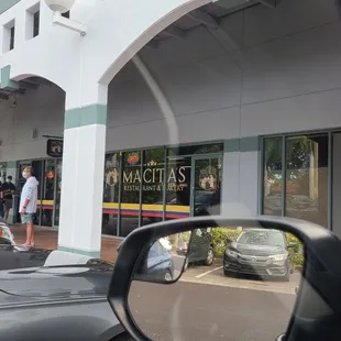 Open at 8pm is wrong.