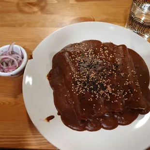 Mole enchiladas