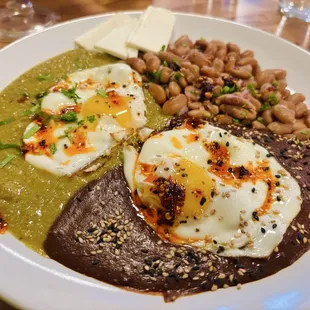 Huevos Con Mole