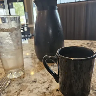 Nice coffee and carafe to self-serve refills