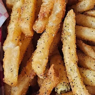 seasoned fries (lemon pepper)