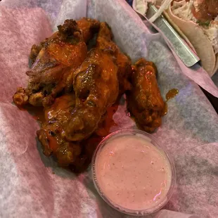 bbq chicken, fried chicken, chicken wings, chicken, bbq wings, fried chicken wings, food, poultry, chicken wings and fried chicken