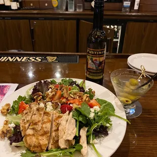 Strawberry  goat cheese salad with chicken