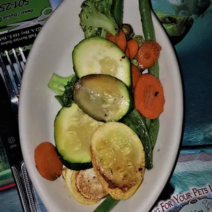 Grilled veggies side, yum!