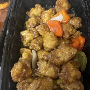 Orange chicken - no orange taste, only tasted of bell peppers