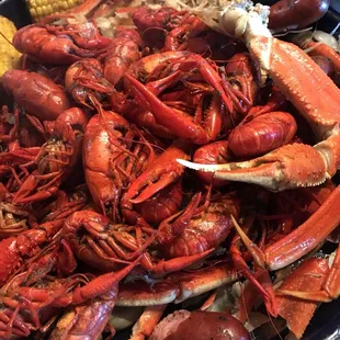It's crawfish season, y'all! Come get some of this deliciousness!