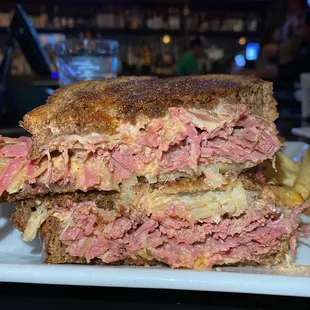 Brisket Style Reuben Sandwich IG: @bettyeatsthecity