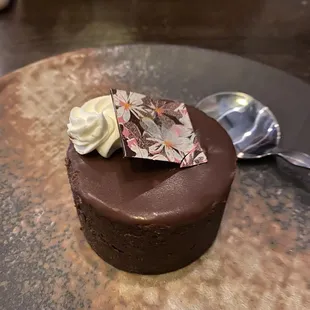 Flourless chocolate "cake"