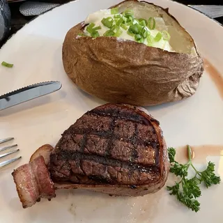 Chairman's Reserve Filet Mignon 8 Oz.