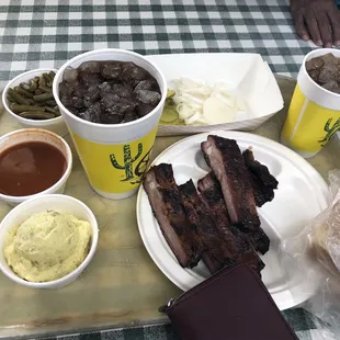 Lb led pork ribs, postal salad and green beans