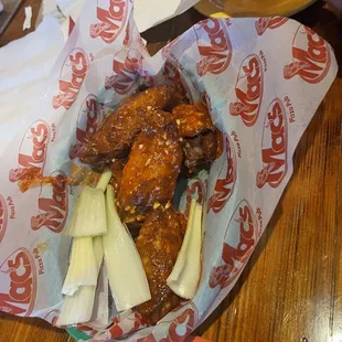 Spicy garlic wings