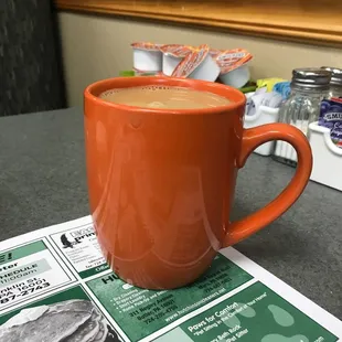 Love that you a grab your own coffee cup &amp; fill er&apos; up.