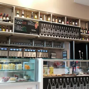UPDATED PICTURE SHOT OF THE WINE BAR INSIDE DOWNTOWN SAN FRANCISCO CA USA THE WINE BAR ISNT CLOSED WHAT SO EVER YELPERS!!!