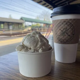 Gelato and coffee on the train tracks