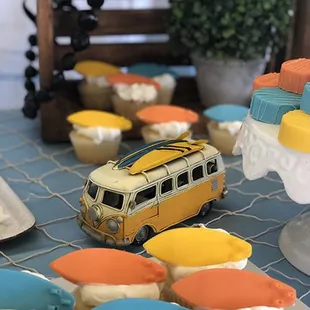 a mini van and cupcakes