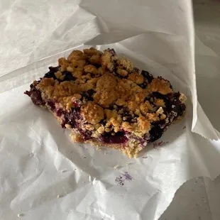 Blueberry crumble (aka the Hufflepuff)