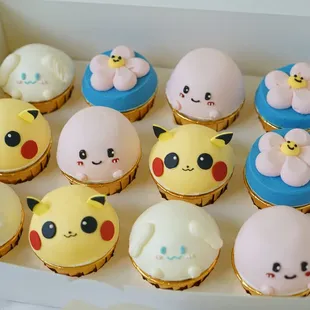 Custom cupcakes