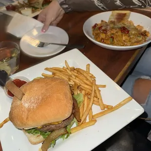 Capper Burger &amp; Cajun chicken fettuccine