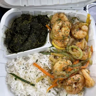 curried shrimp with white rice and spinach. yum.