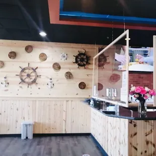 sushi and sashimi, interior