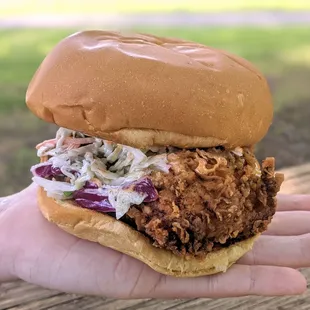 Dasher Chicken Sandwich | @telephonesmoothie