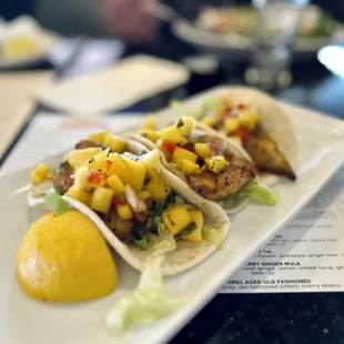 Grilled fish tacos