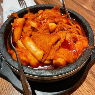 Bulgogi Toppoki Japchae