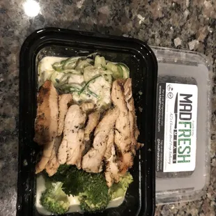 Chicken Alfredo zoodles