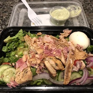 Chicken Cobb salad with bacon and balsamic dressing