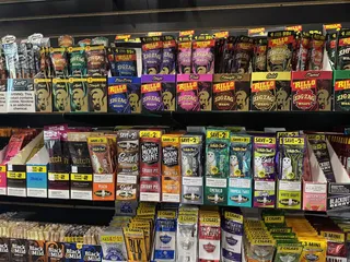 Hi Guys Smoke & Vape