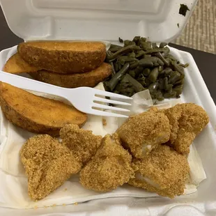 a fork and some green beans