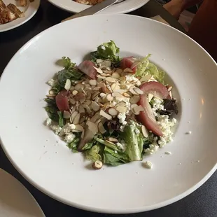 Goat cheese salad