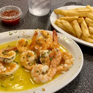 Half gone shrimp scampi-SO fresh tasting!!
