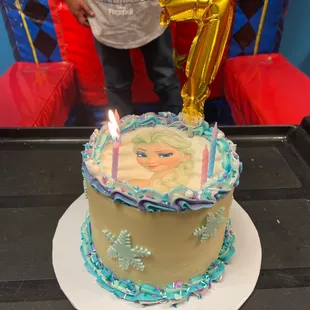 My daughter's Frozen ( Elsa) cake