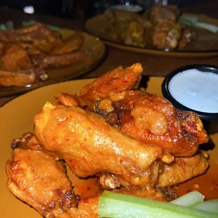 bbq wings, fried chicken, chicken wings, food, chicken wings and fried chicken, poultry, fried chicken wings, chicken, bbq chicken