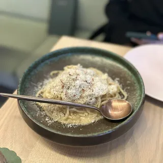 Bucatini Cacio e Pepe
