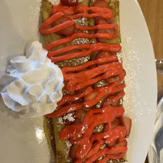 FULL STRAWBERRY CREPES