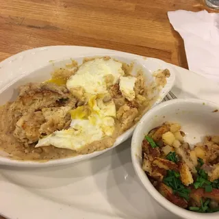 BISCUITS & GRAVY