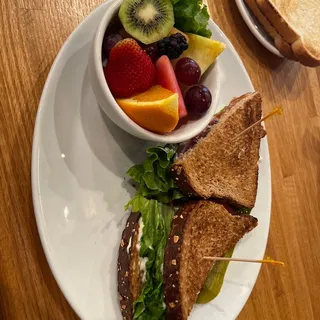 BLT