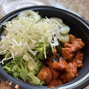 I came back and had a spicy chicken salad bowl!