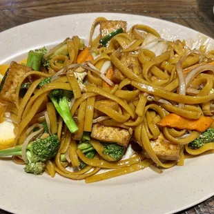 TOFU LO-MEIN