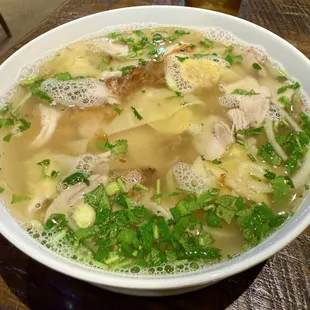 Wonton noodle soup with shrimp and pork