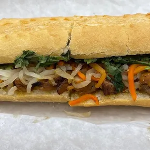 BBQ Chicken Sandwich (banh mi)