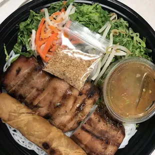 bbq chicken with a spring roll ($12.95-ish), yummy for the most part. chicken was a bit dry to me, and slightly overcooked.