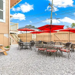 Madame Vic&apos;s patio