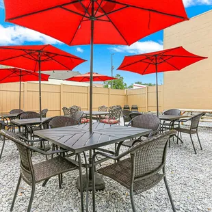 Madame Vic&apos;s patio